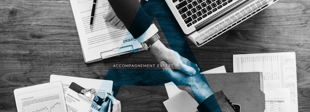 Expert-comptable Acodex en consultation avec un artisan pour suivi comptable